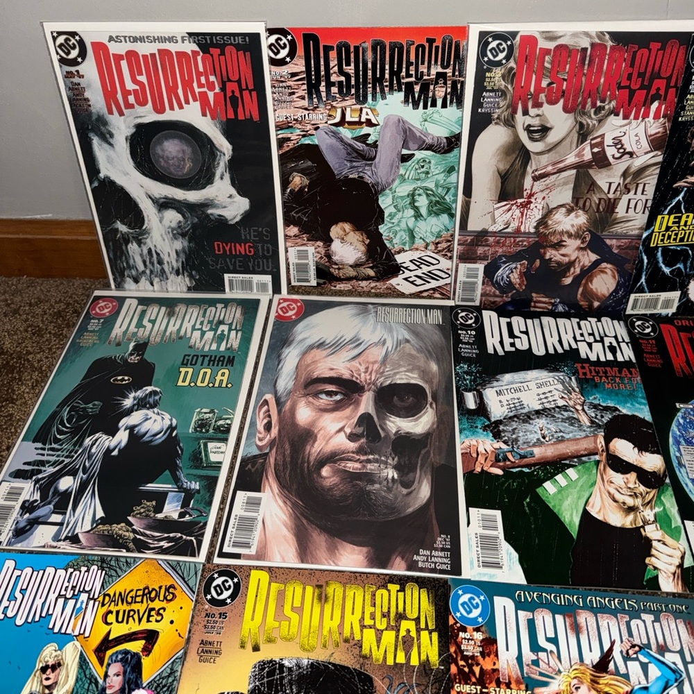 Huge DC Comics Resurrection Man Comic Lot - Picture 2 of 7